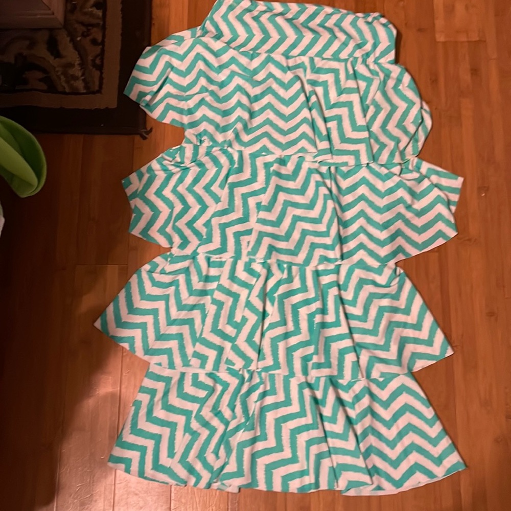 Ruffle skirt xs